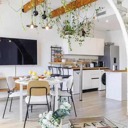 My Casa - Emmanuel - Cozy With Port View דירה