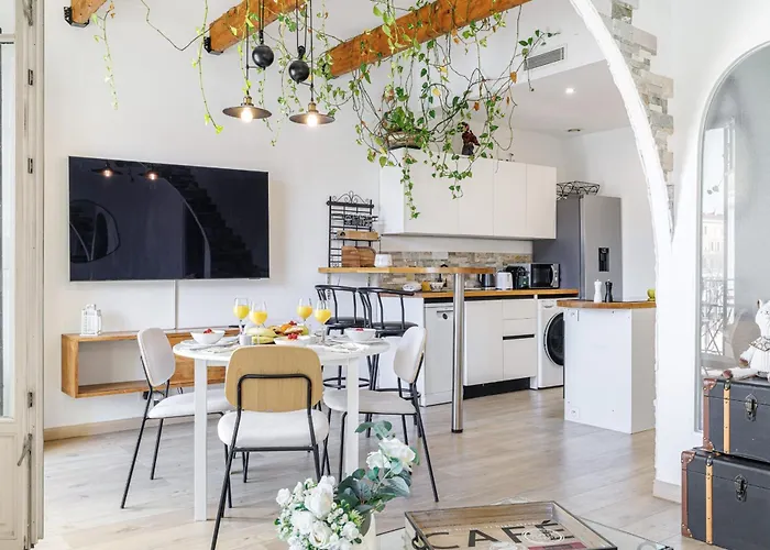 My Casa - Emmanuel - Cozy With Port View شقة